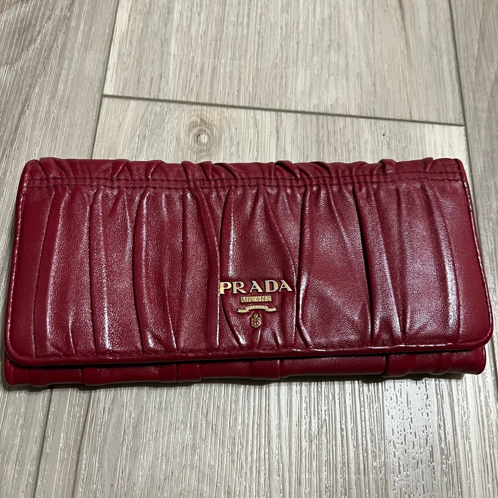 Authentic preloved item